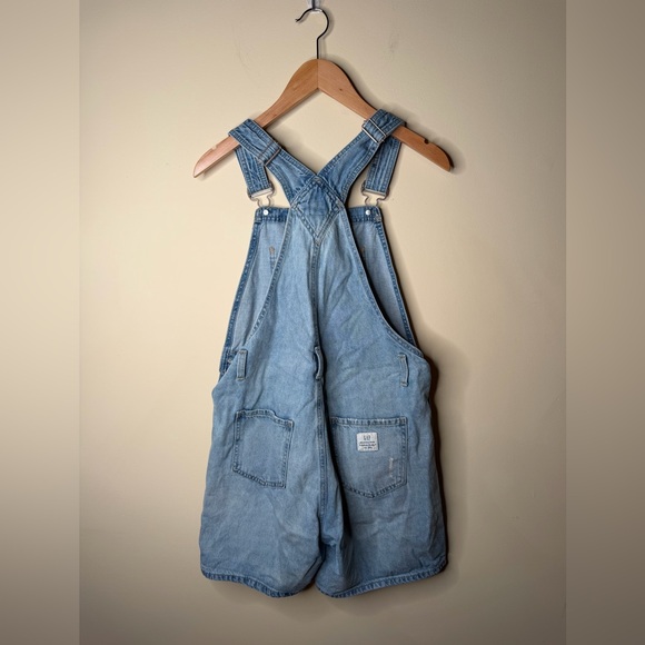 Sold - Picture 3 of 5